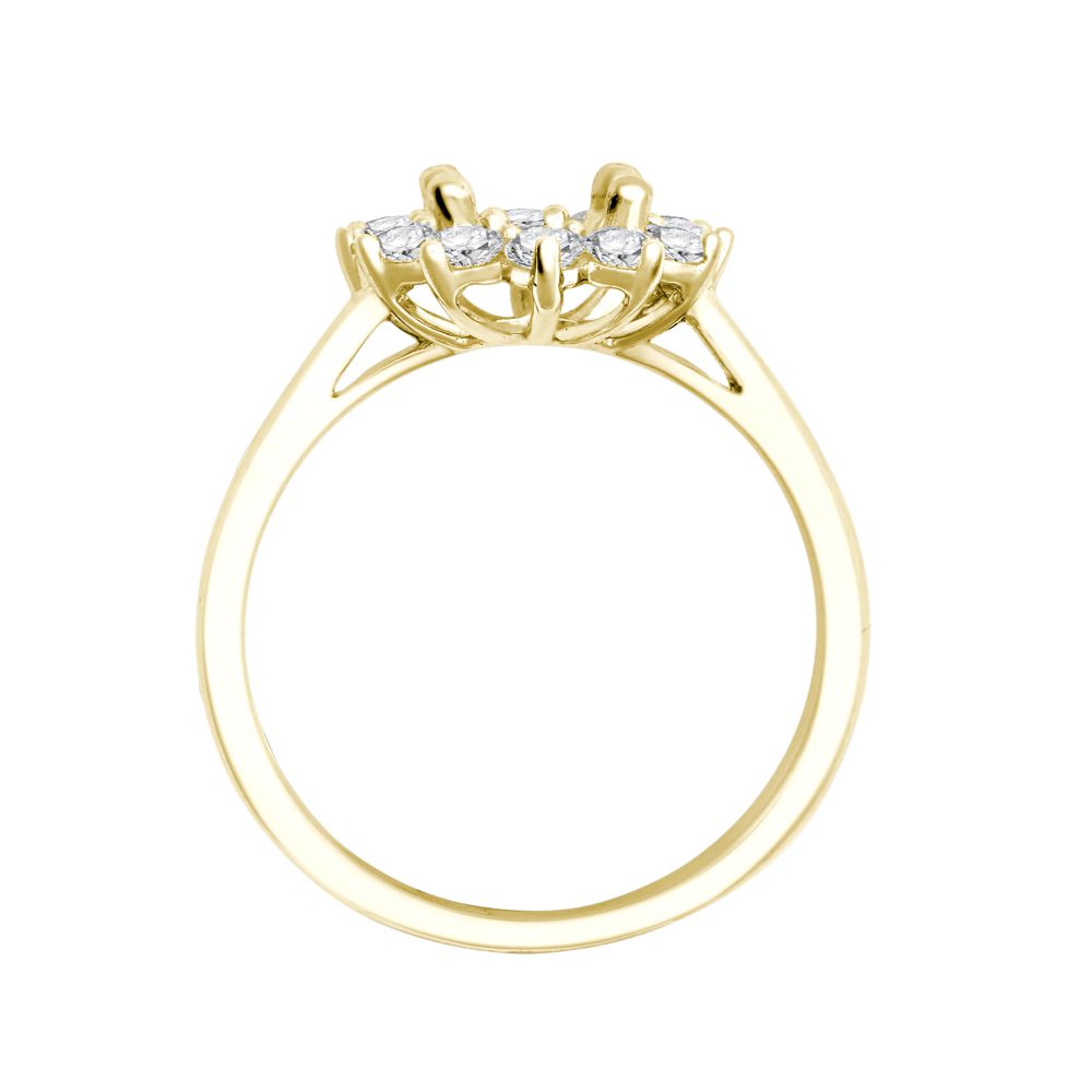 I | 18ct Yellow Gold 0.62ct Natural Diamond Claw-set Cluster Halo Oval Ring - Holds 8x6mm