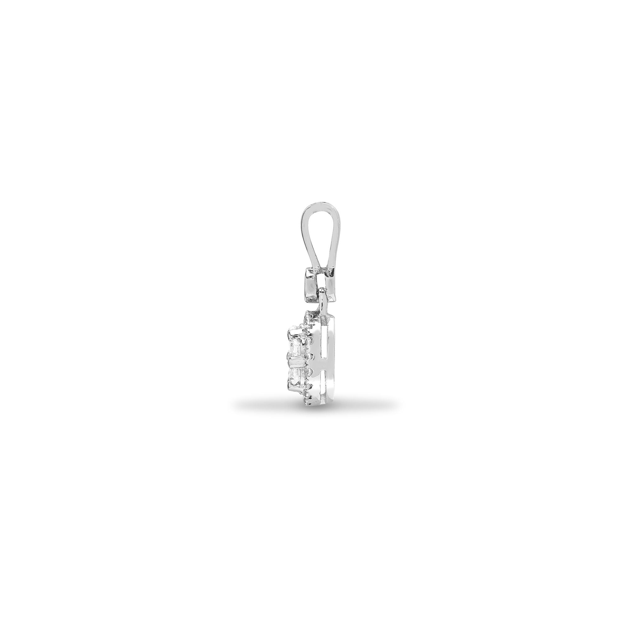 18ct White 0.20ct Natural Diamond Cluster Pendant