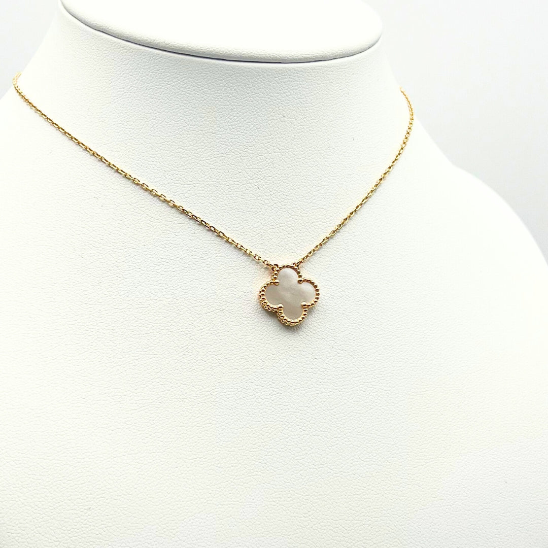 Van Cleef & Arpels Vintage Alhambra Pendant Mother-Of-Pearl 18K Yellow Gold