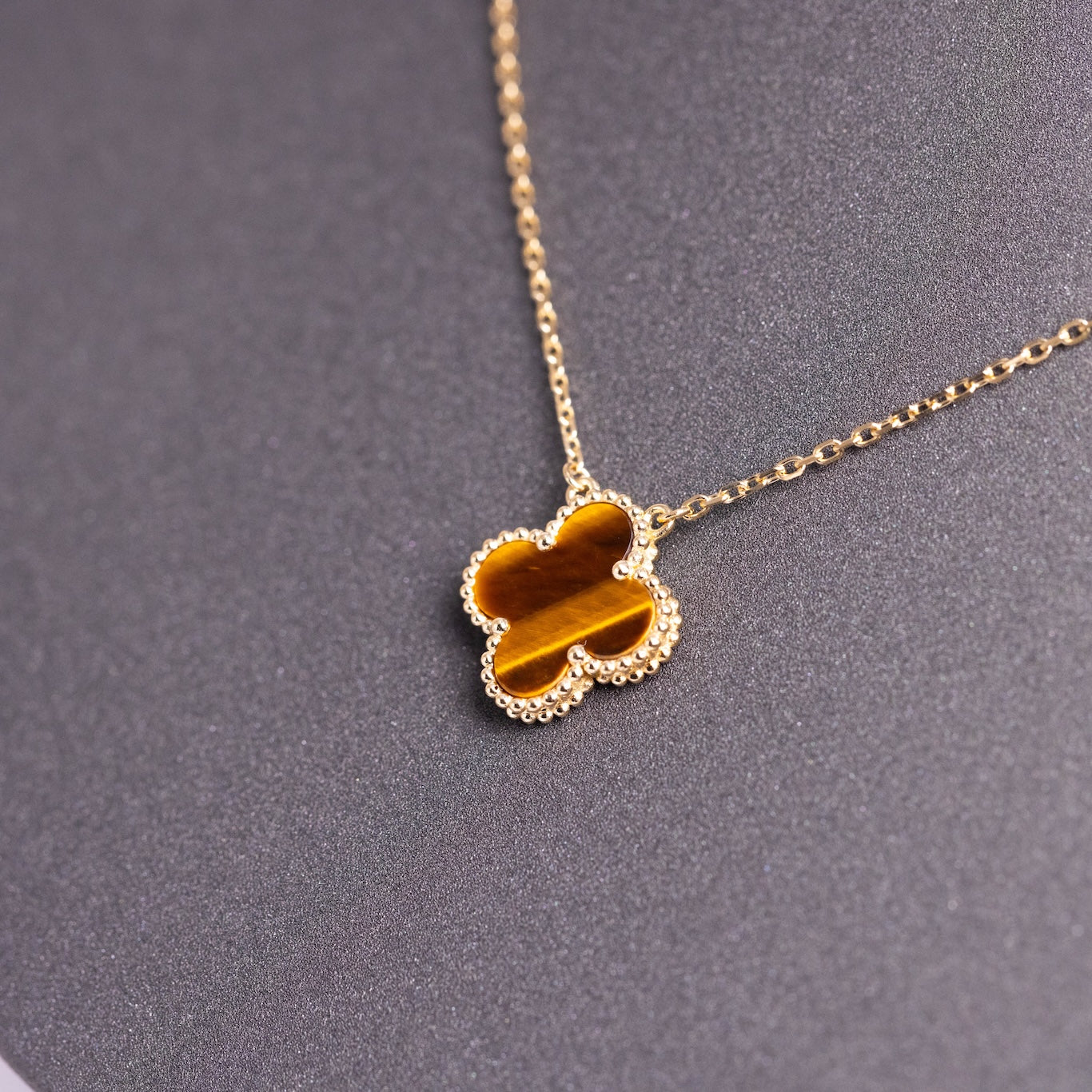 Van Cleef & Arpels Vintage Alhambra Pendant Tiger Eye 18K Yellow Gold