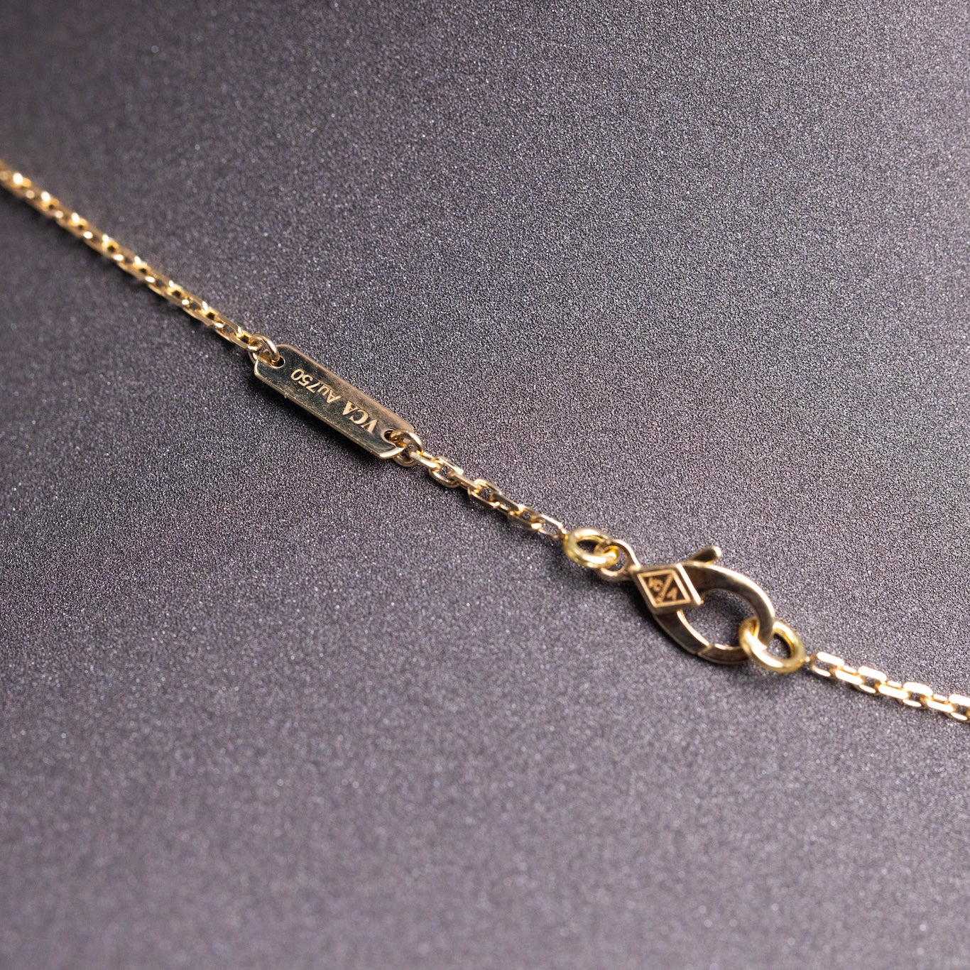 Van Cleef & Arpels Vintage Alhambra Pendant 18K Yellow Gold