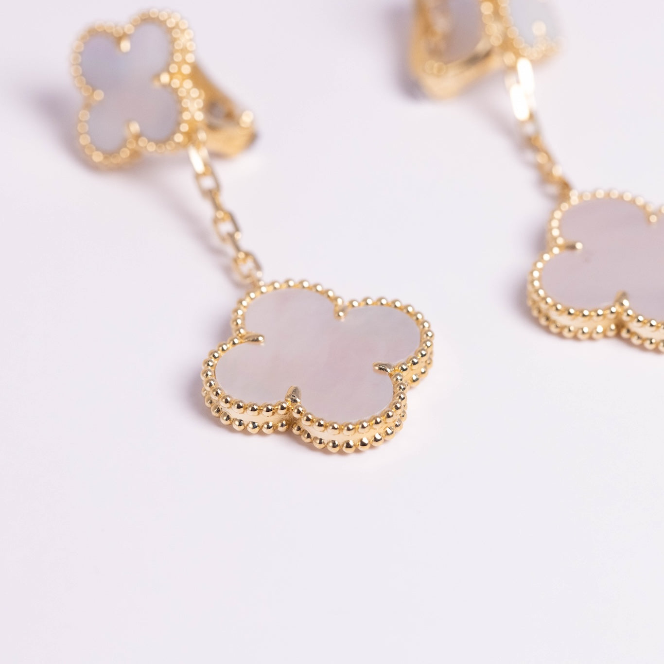 Van Cleef & Arpels Magic Alhambra Earrings 2 Motifs Mother-Of-Pearl 18K Yellow Gold