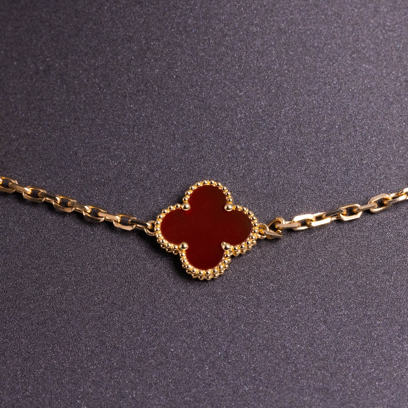 Van Cleef & Arpels Vintage Alhambra Necklace 10 Motifs Carnelian 18K Yellow Gold