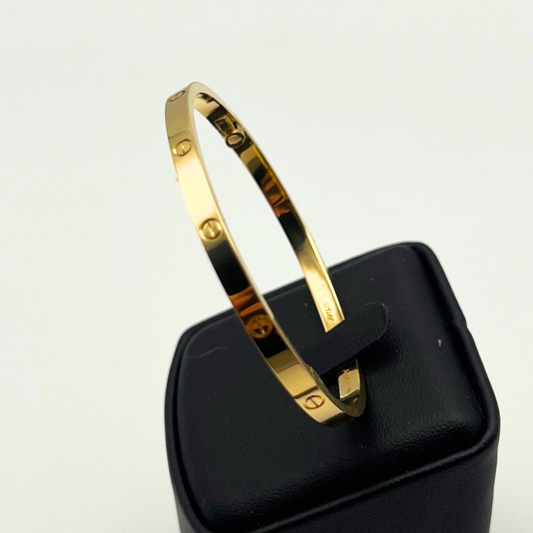 Brazalete Love Pequeño Oro Amarillo 18K