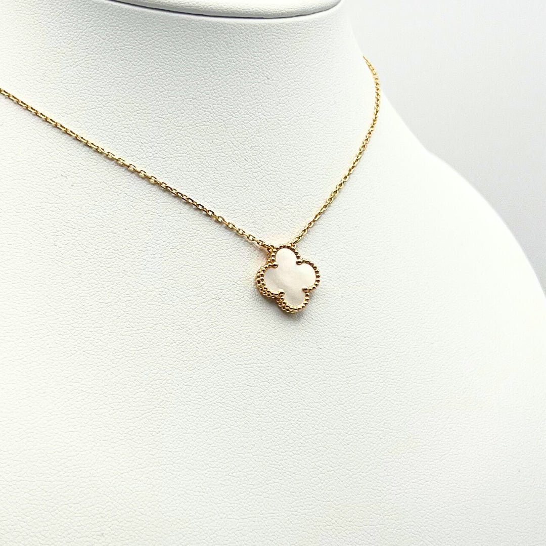 Van Cleef & Arpels Vintage Alhambra Pendant Mother-Of-Pearl 18K Yellow Gold