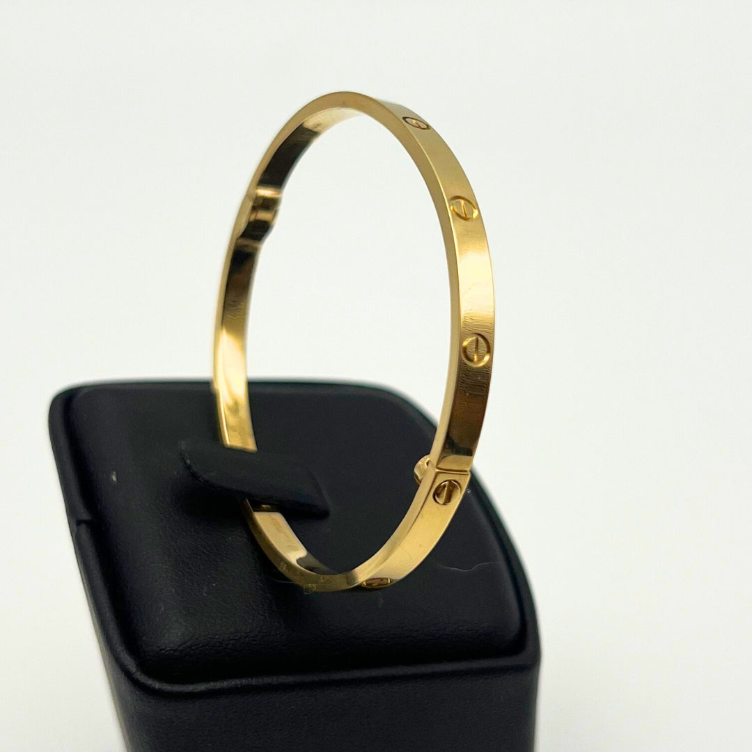 Brazalete Love Pequeño Oro Amarillo 18K