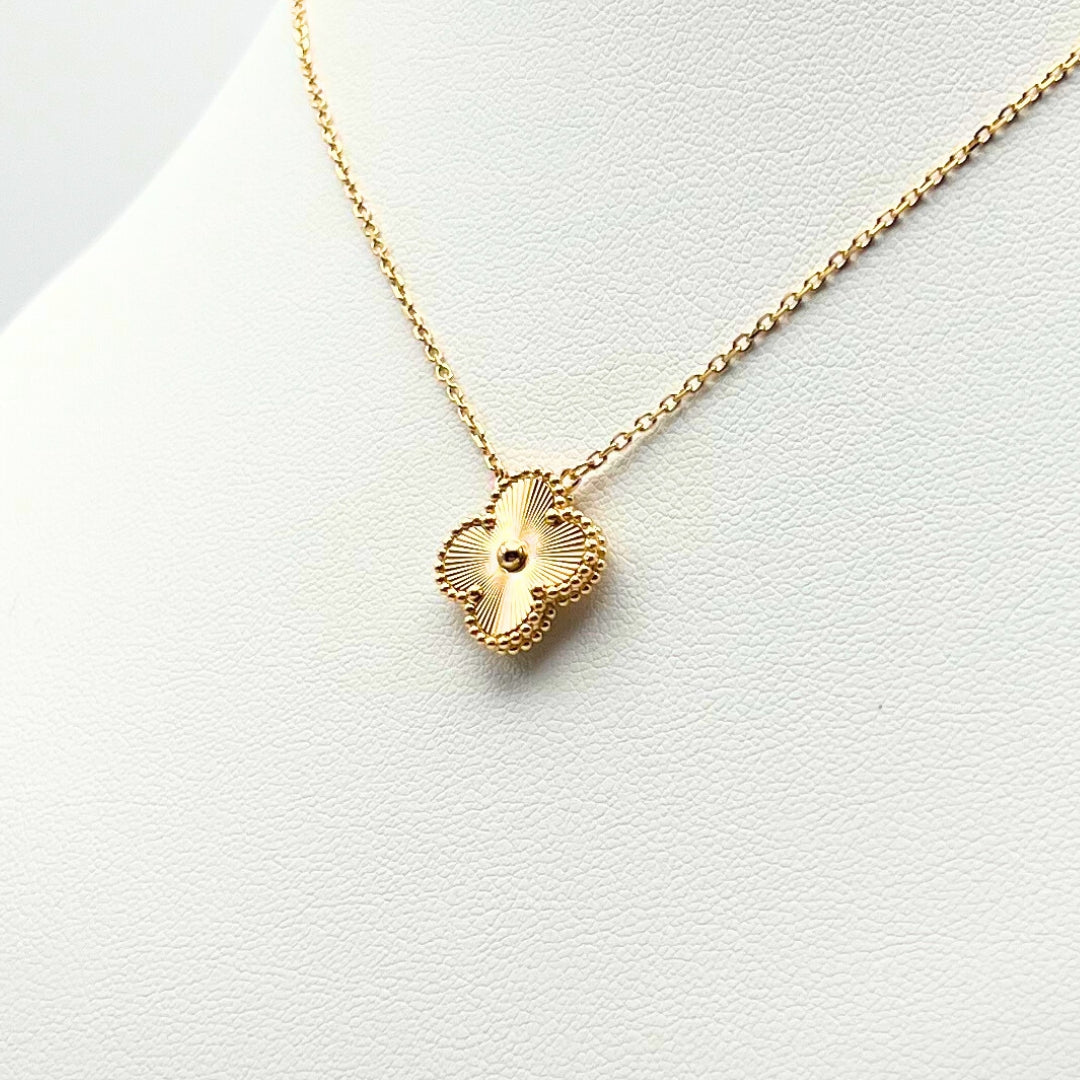 Van Cleef & Arpels Vintage Alhambra Pendant 18K Yellow Gold