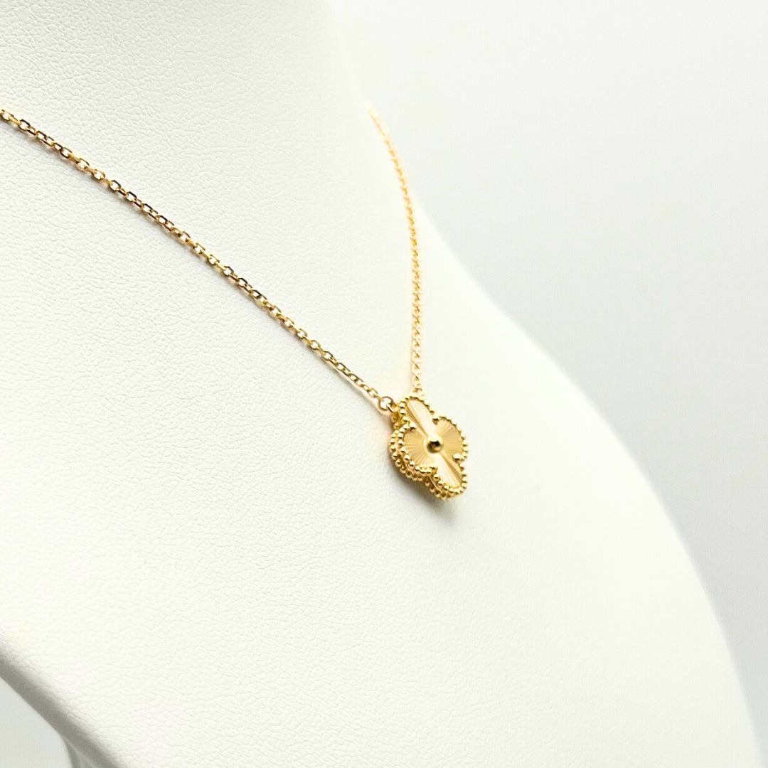 Van Cleef & Arpels Vintage Alhambra Pendant 18K Yellow Gold