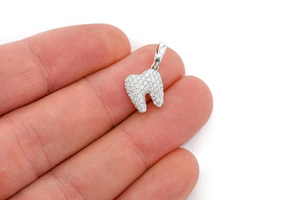 Pendentif dent de diamant de dentiste 0,50 ct en or massif 14 carats