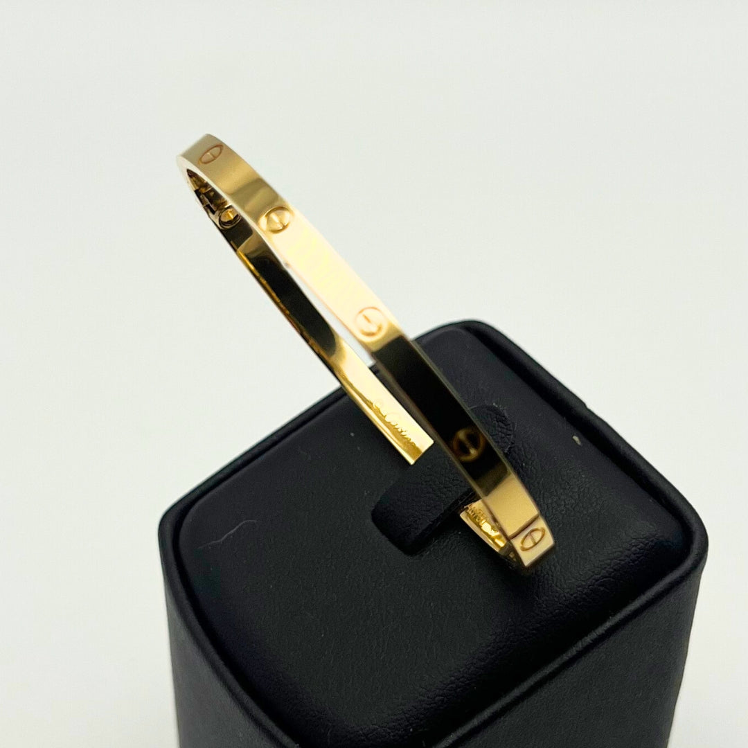 Brazalete Love Pequeño Oro Amarillo 18K