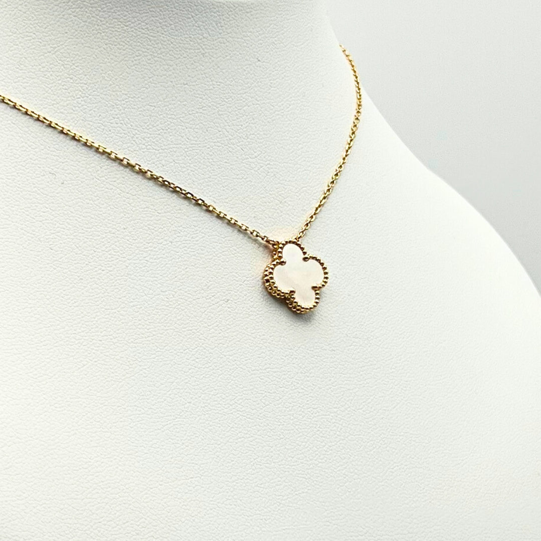 Van Cleef & Arpels Vintage Alhambra Pendant Mother-Of-Pearl 18K Yellow Gold