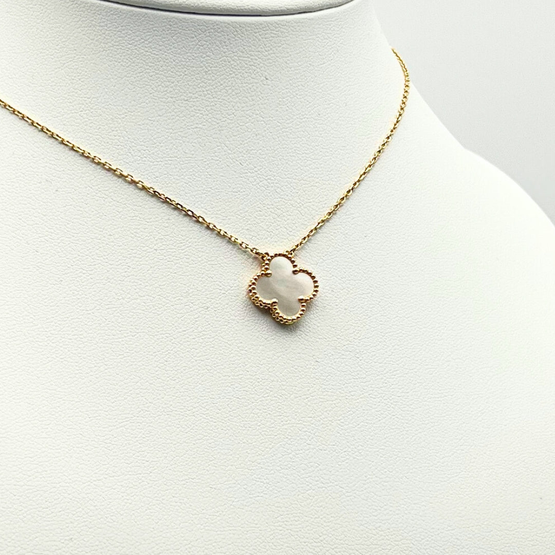 Van Cleef & Arpels Vintage Alhambra Pendant Mother-Of-Pearl 18K Yellow Gold