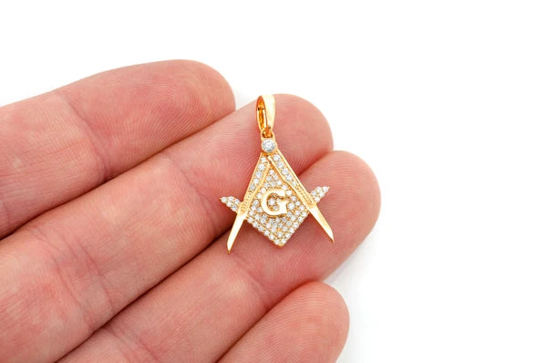 Erkals Jewellers Masonic Symbol G Freemason Pendant 18K Gold 0.45ctw