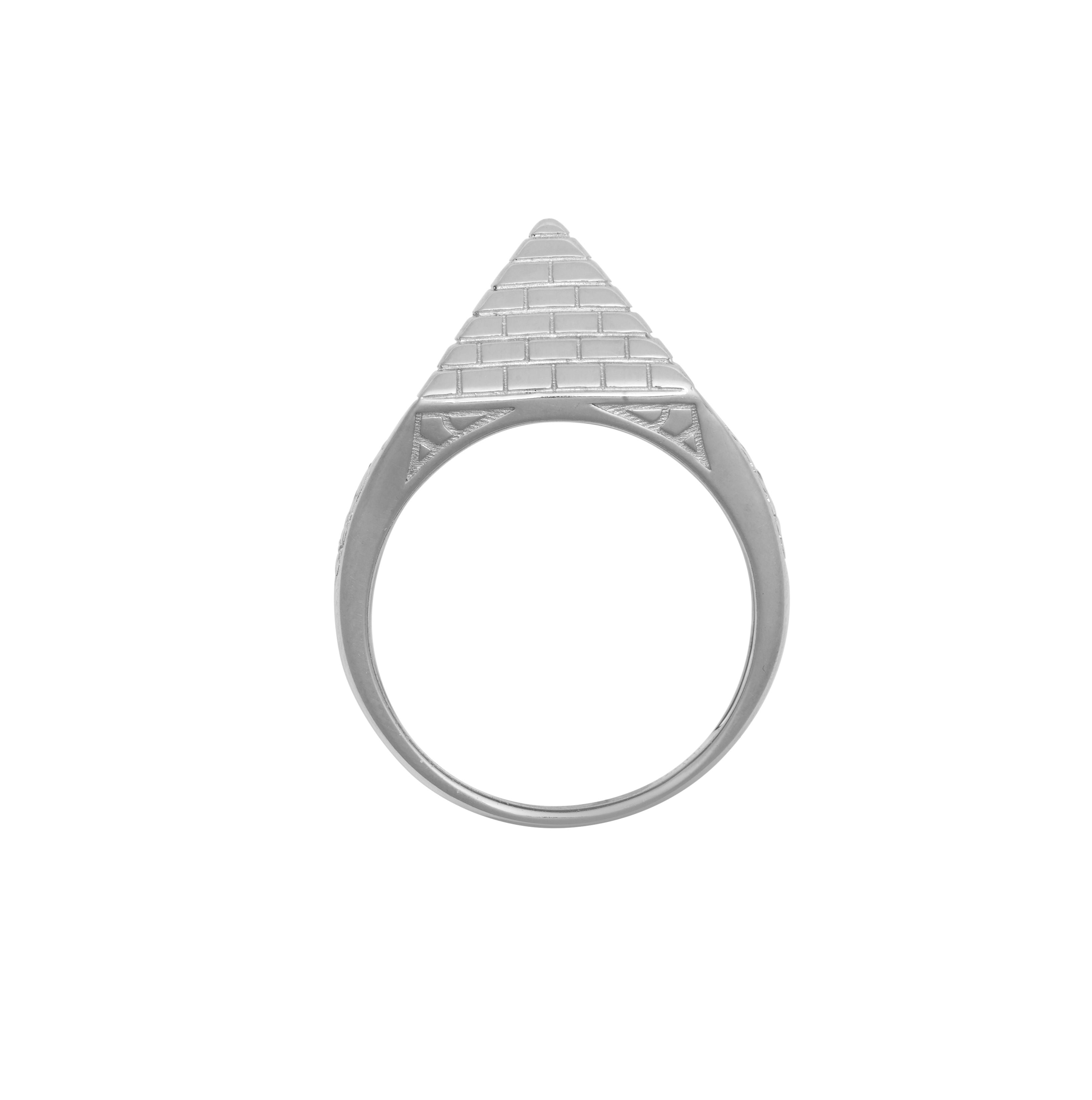 925 Silver Pyramid Ring 15.3mm