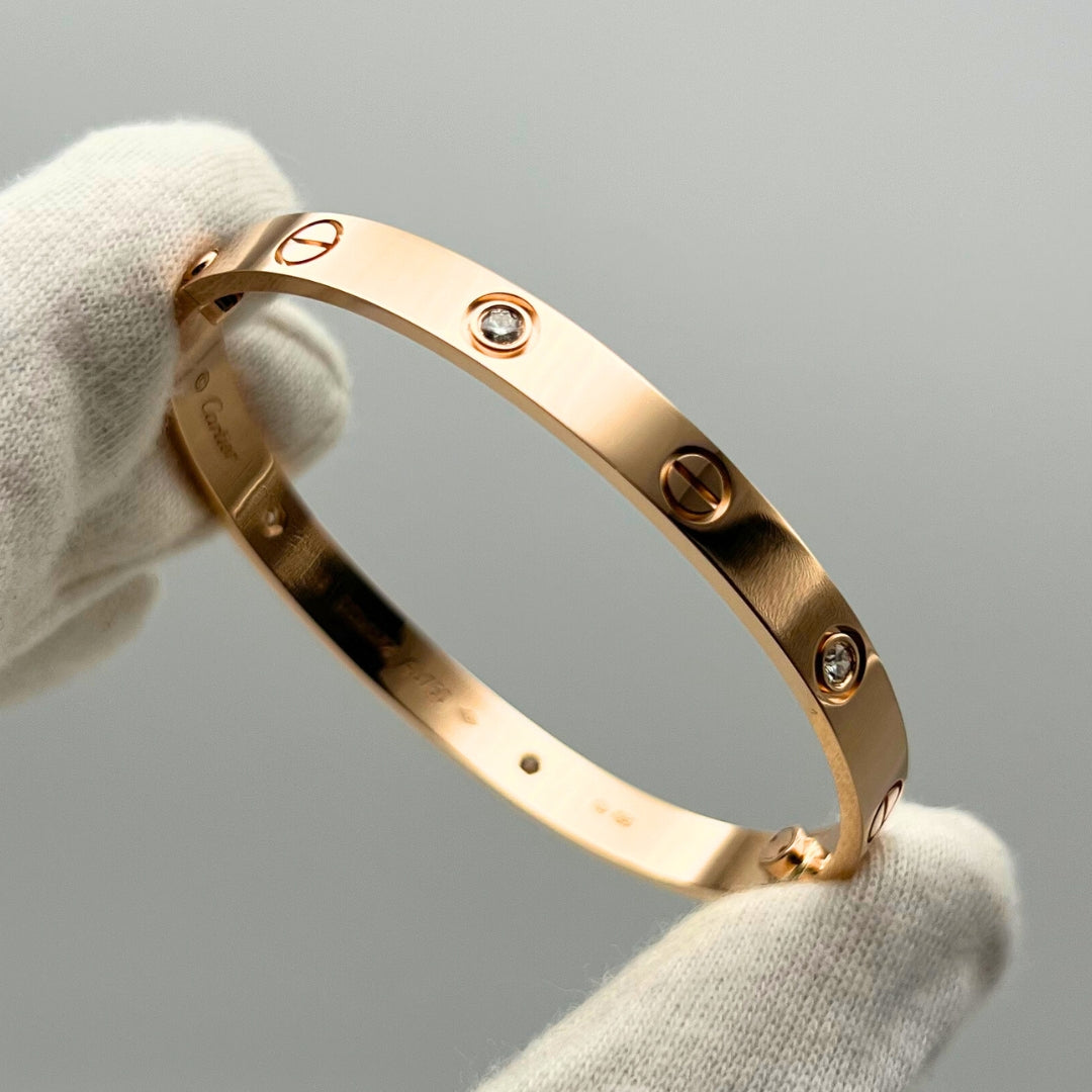 Brazalete Love 4 Diamantes Oro Rosa 18K