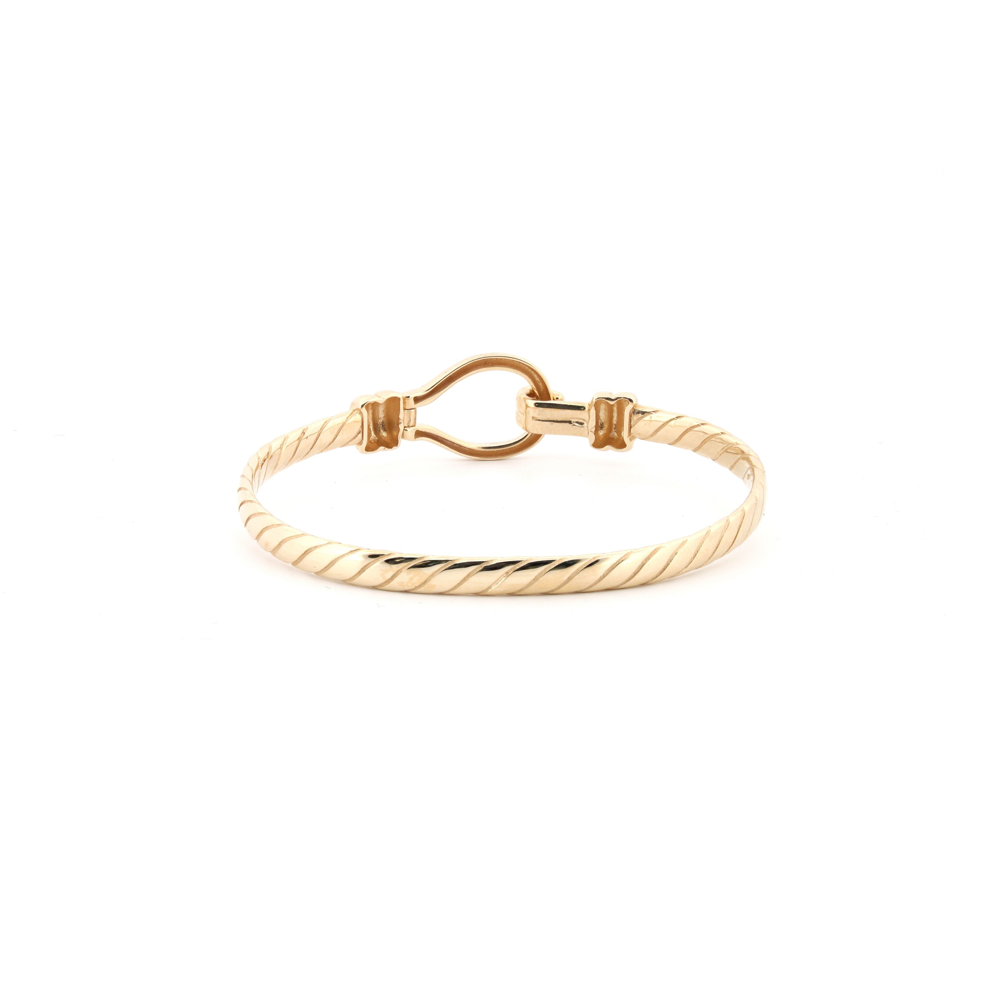 9ct Yellow child hook bangle