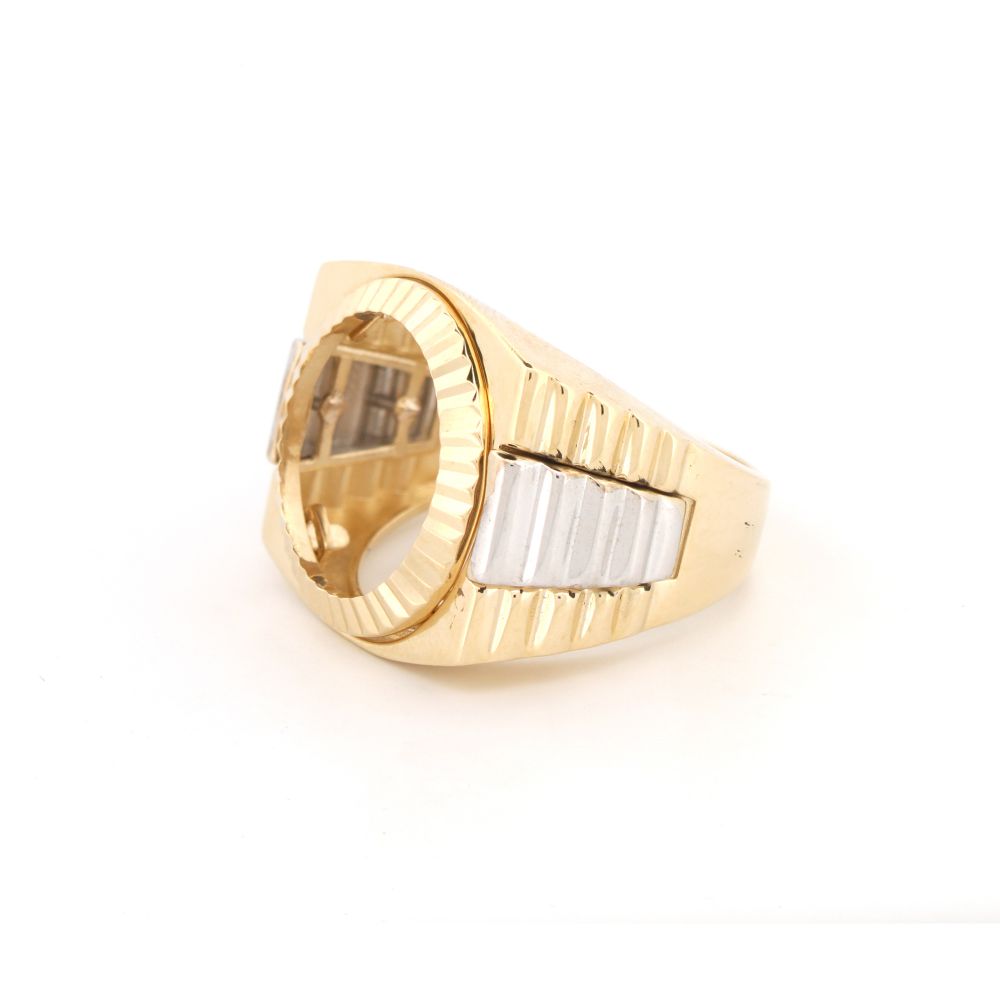 9ct 2 Colour Gold Half Sovereign Ring