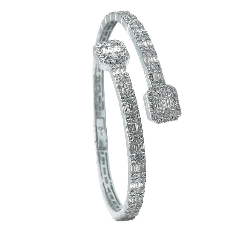 Bracelet jonc croisé en diamant baguette 9 carats serti de diamants 8,00 carats