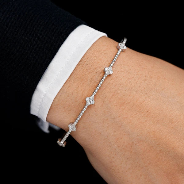 Beaded And Diamond Clover Milgrain Flex Bangle Bracelet 0.33ctw 18K Gold