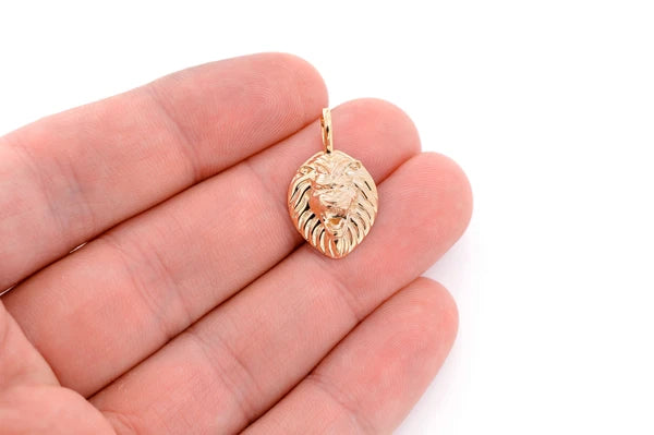 Erkals Jewellers Plain Stripped Lion Pendant 18K Gold