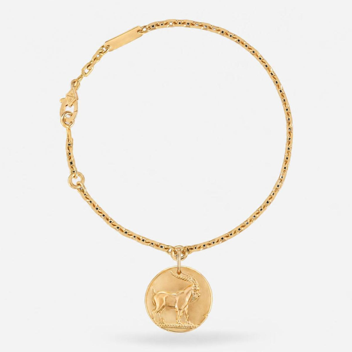 Van Cleef & Arpels Zodiaque Capricorni (Capricorn) Bracelet 18K Yellow Gold