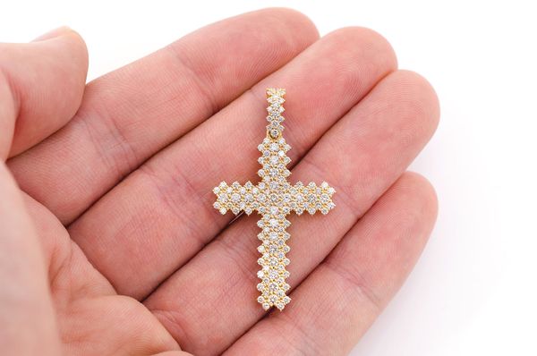 Pendentif diamant croix dentelée 1,75 ct en or massif 14 carats