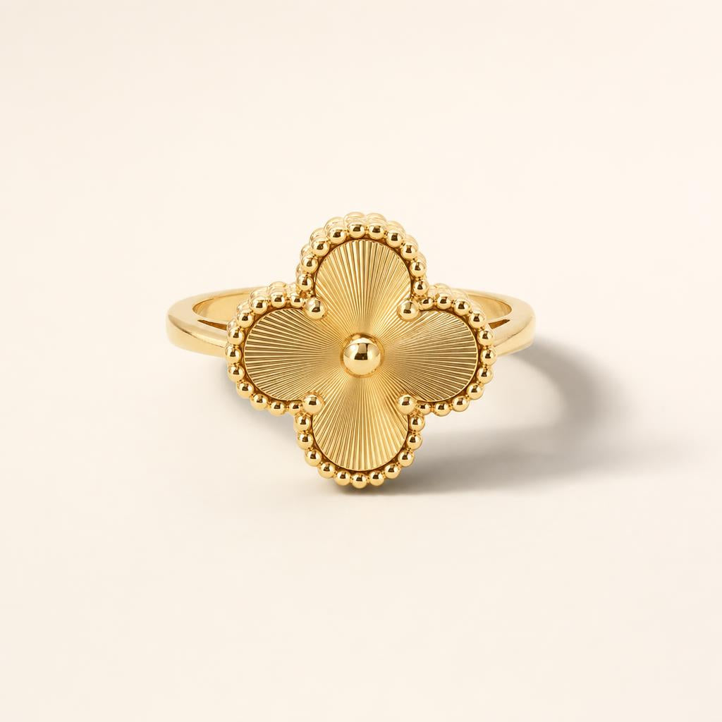 Van Cleef & Arpels Vintage Alhambra guilloche ring 18K yellow gold clover motif — Erkals
