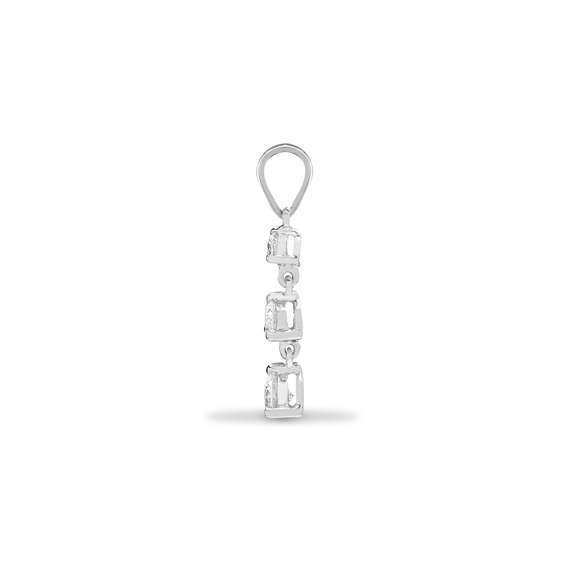 18P051 | 18ct White Gold Natural Diamond Pendant