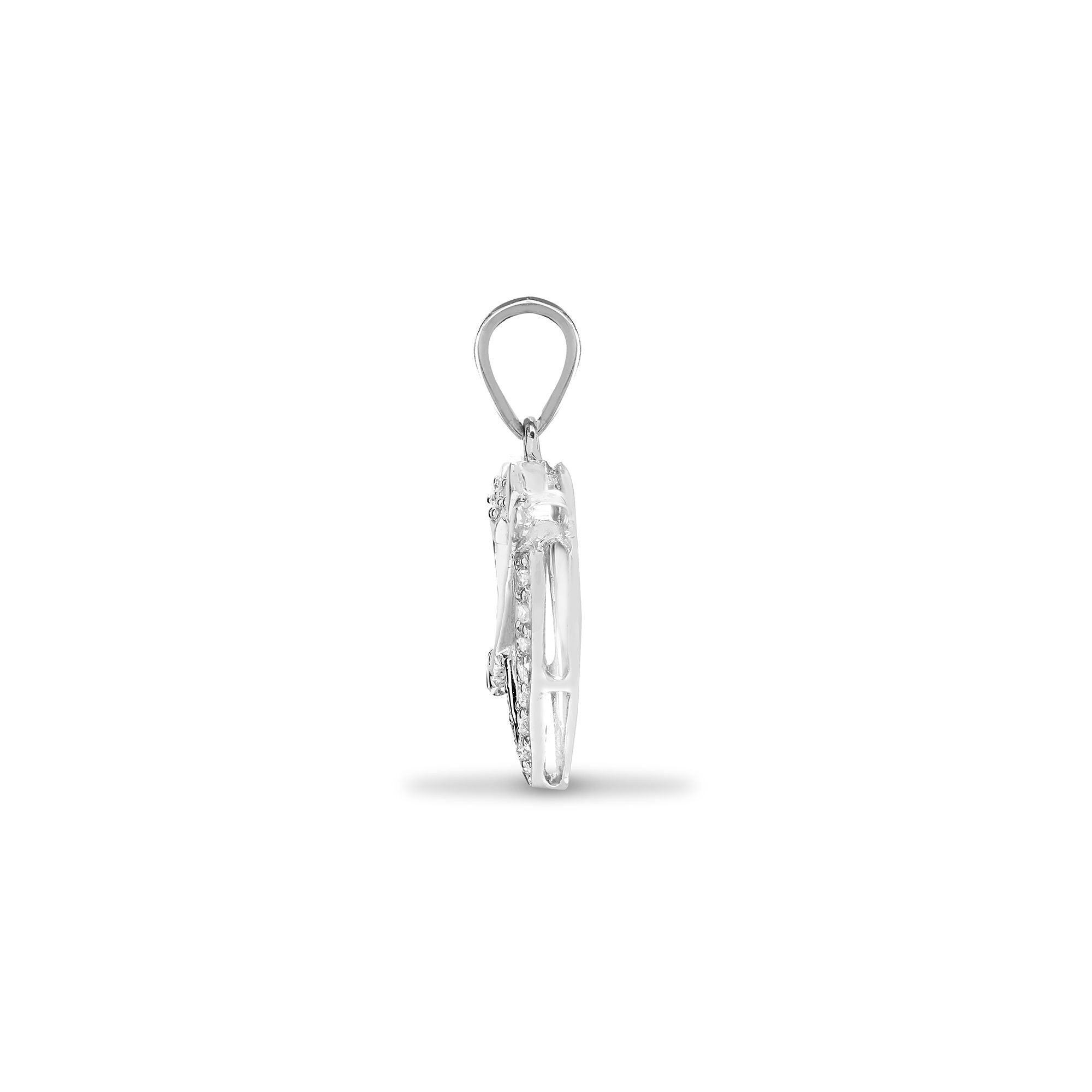 18P069 | 18ct White Gold Natural Diamond Pendant