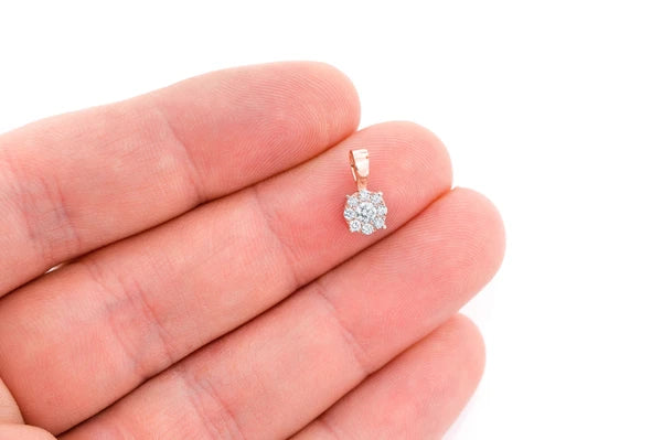 Erkals Jewellers Mosaic Pendant 18K Gold Diamond 0.25ctw