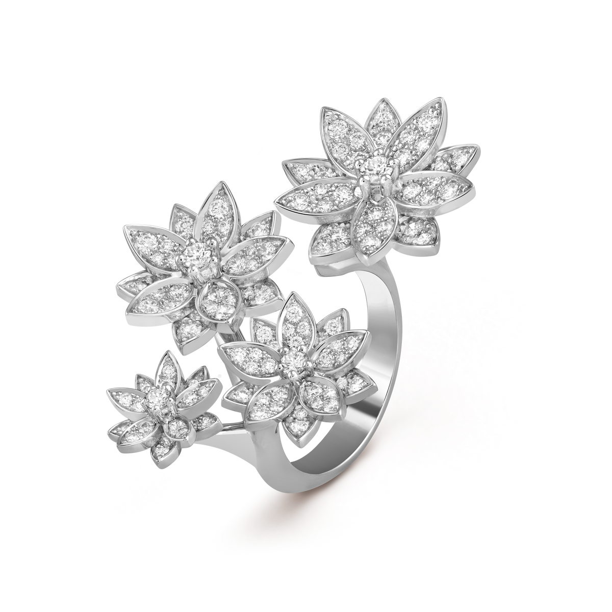 Van Cleef & Arpels Lotus 4 Flowers Diamond Between the Finger Ring 18K White Gold