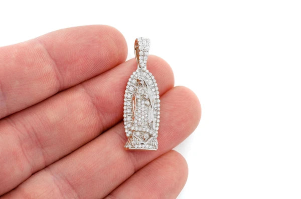 Colgante de diamantes Virgen de Guadalupe de 0,65 quilates en oro macizo de 14 quilates