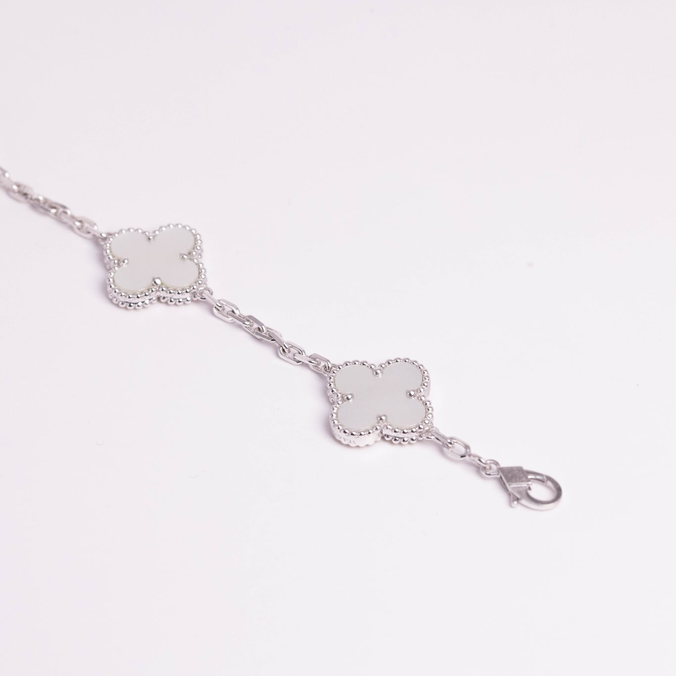 Van Cleef &amp; Arpels Pulsera Vintage Alhambra 5 Motivos Nácar Blanco Oro blanco de 18 quilates 