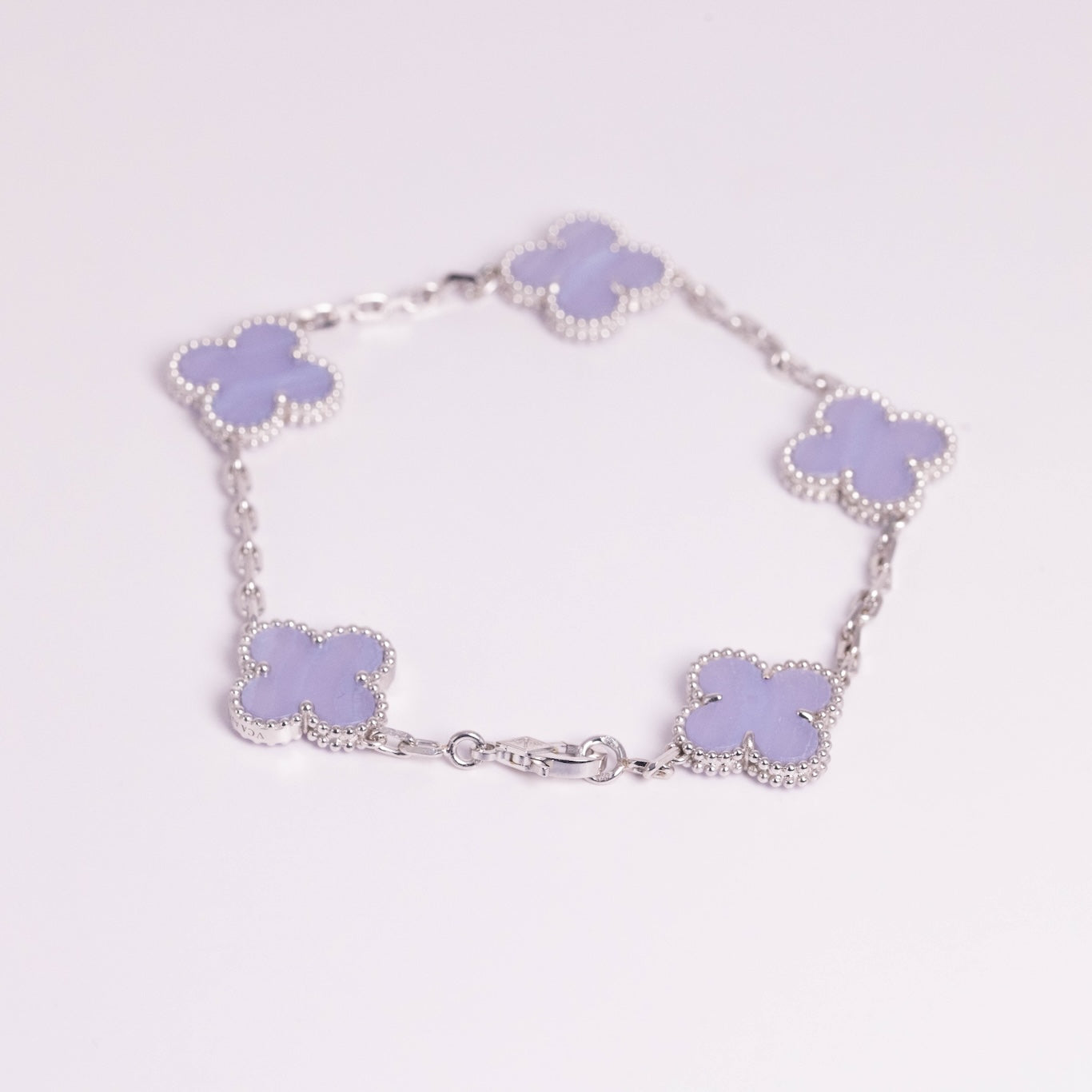 Van Cleef &amp; Arpels Pulsera Vintage Alhambra 5 Motivos Calcedonia Oro blanco de 18 quilates 