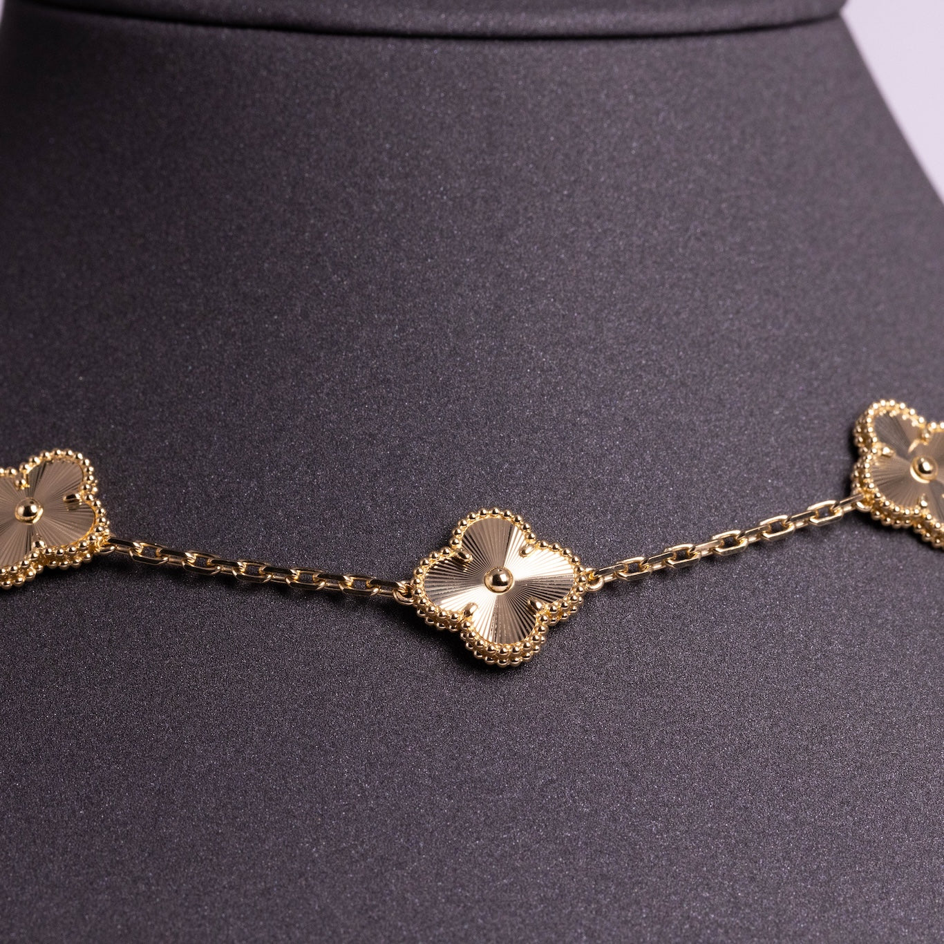 Van Cleef &amp; Arpels Collar Vintage Alhambra 10 Motivos Oro amarillo de 18 quilates