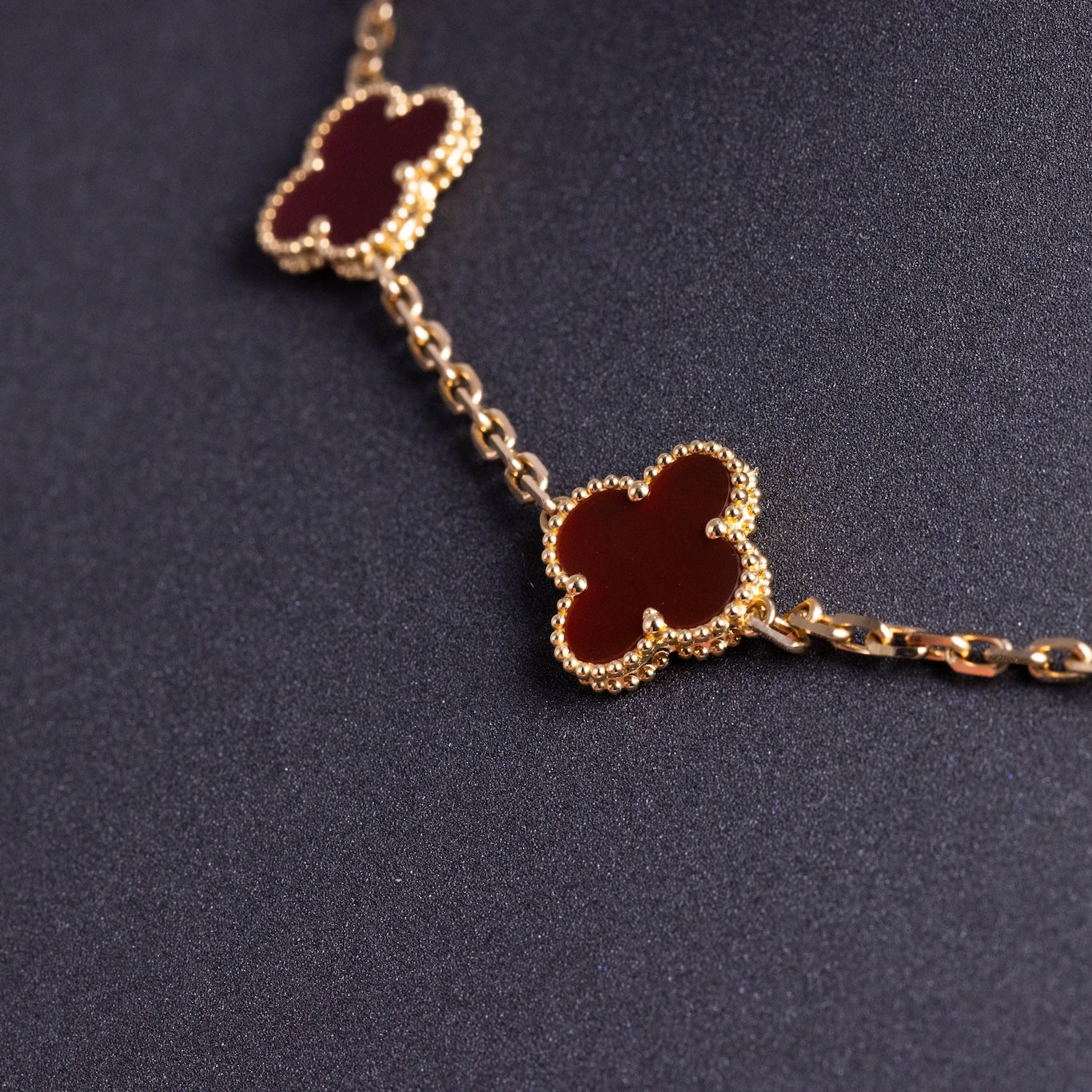 Van Cleef & Arpels Vintage Alhambra Necklace 10 Motifs Carnelian 18K Yellow Gold