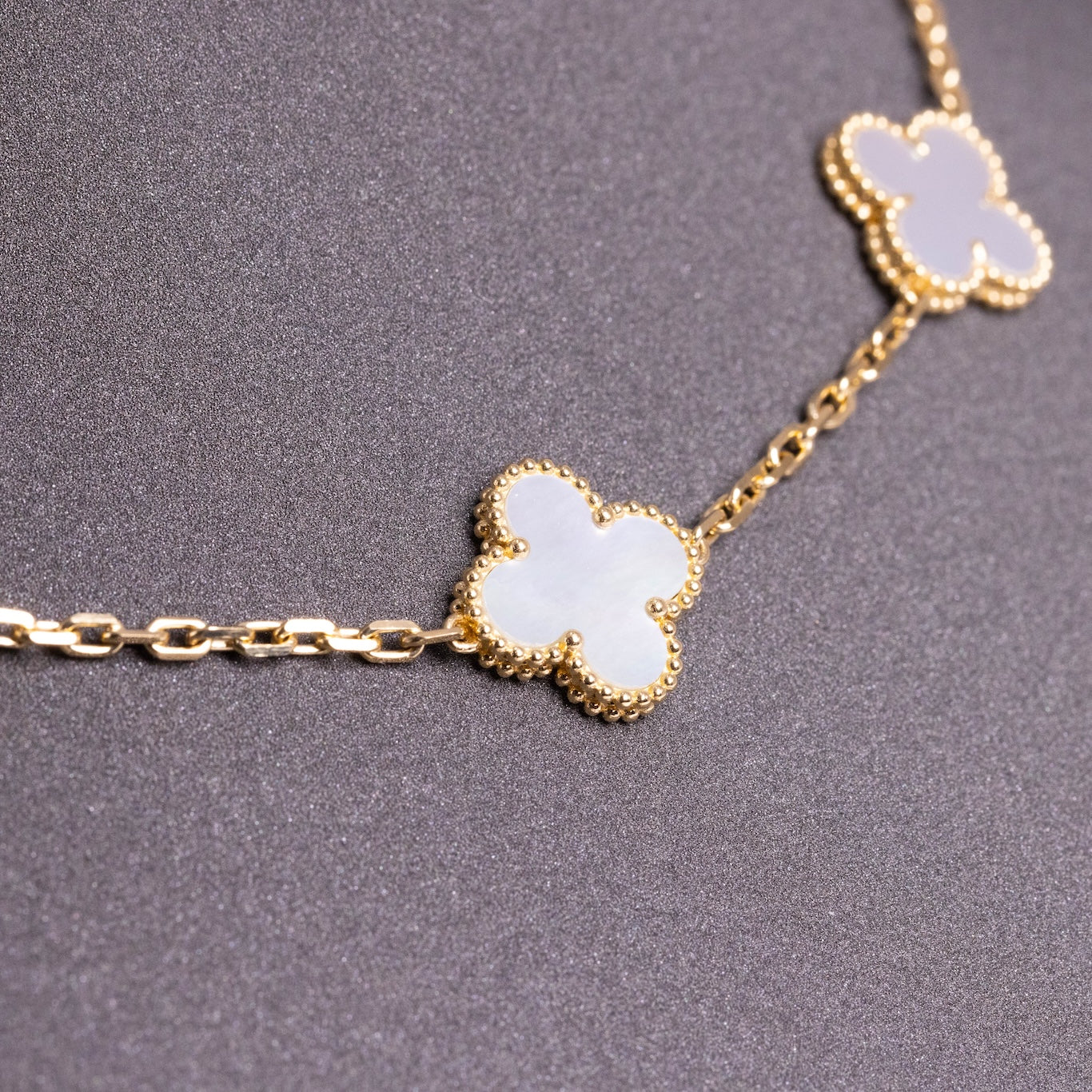 Van Cleef &amp; Arpels Collar Vintage Alhambra 10 Motivos Nácar Oro amarillo de 18 quilates