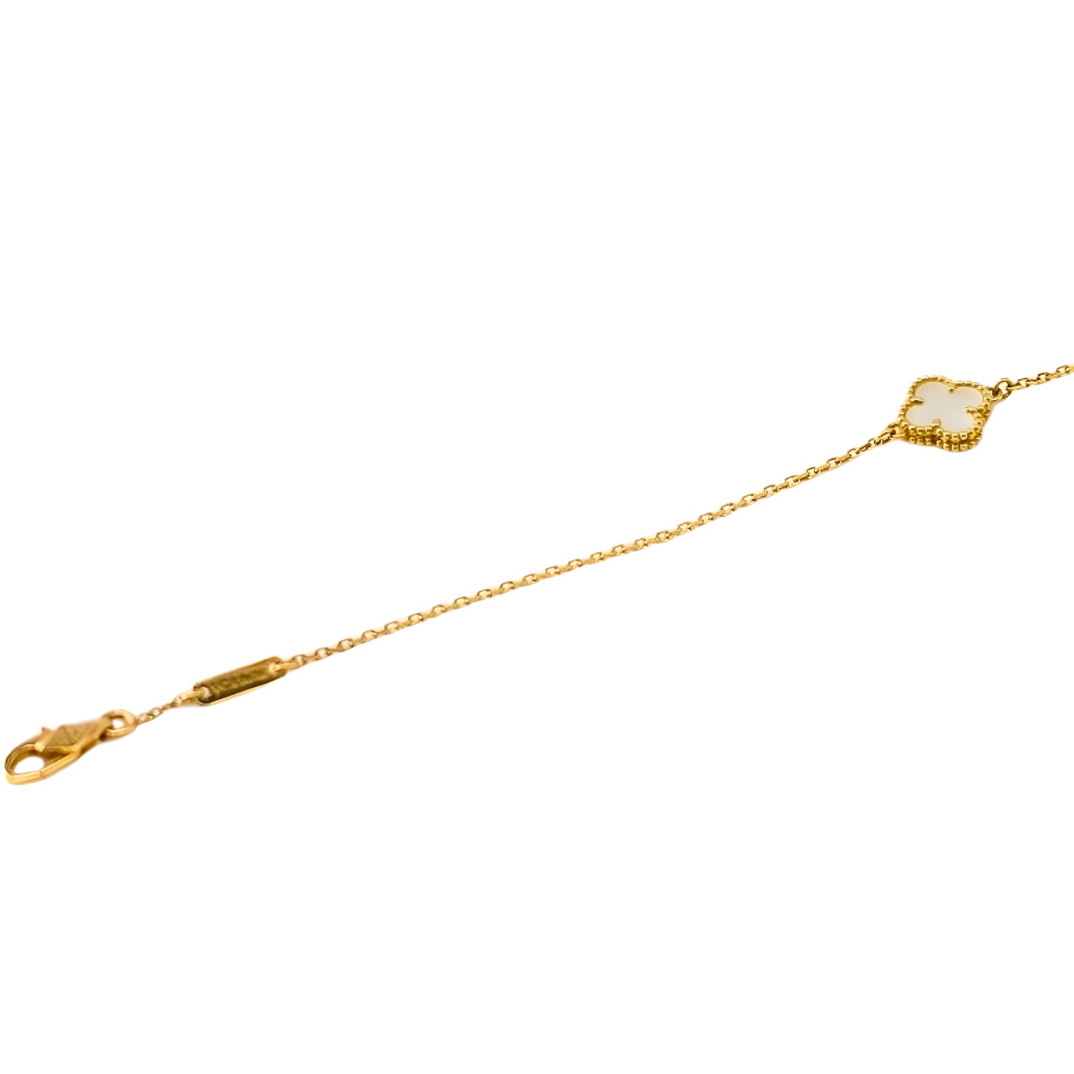 Van Cleef &amp; Arpels Bracelet Sweet Alhambra 1 motif nacre or jaune 18 carats