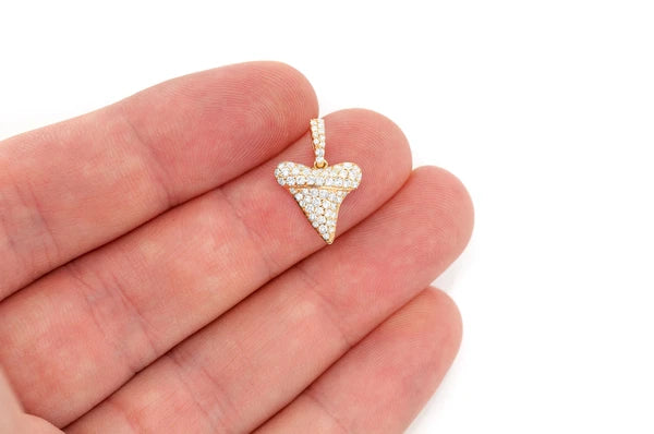 Erkals Jewellers Single Shark Tooth Pendant 18K Gold Diamond 0.60ctw