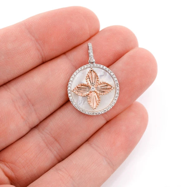 Erkals Jewellers 4 Petal Flower Disc Pendant 18K Gold 3.71ctw