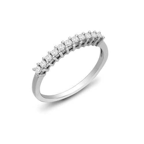 9R351 | 9ct White Gold Natural Diamond Ring