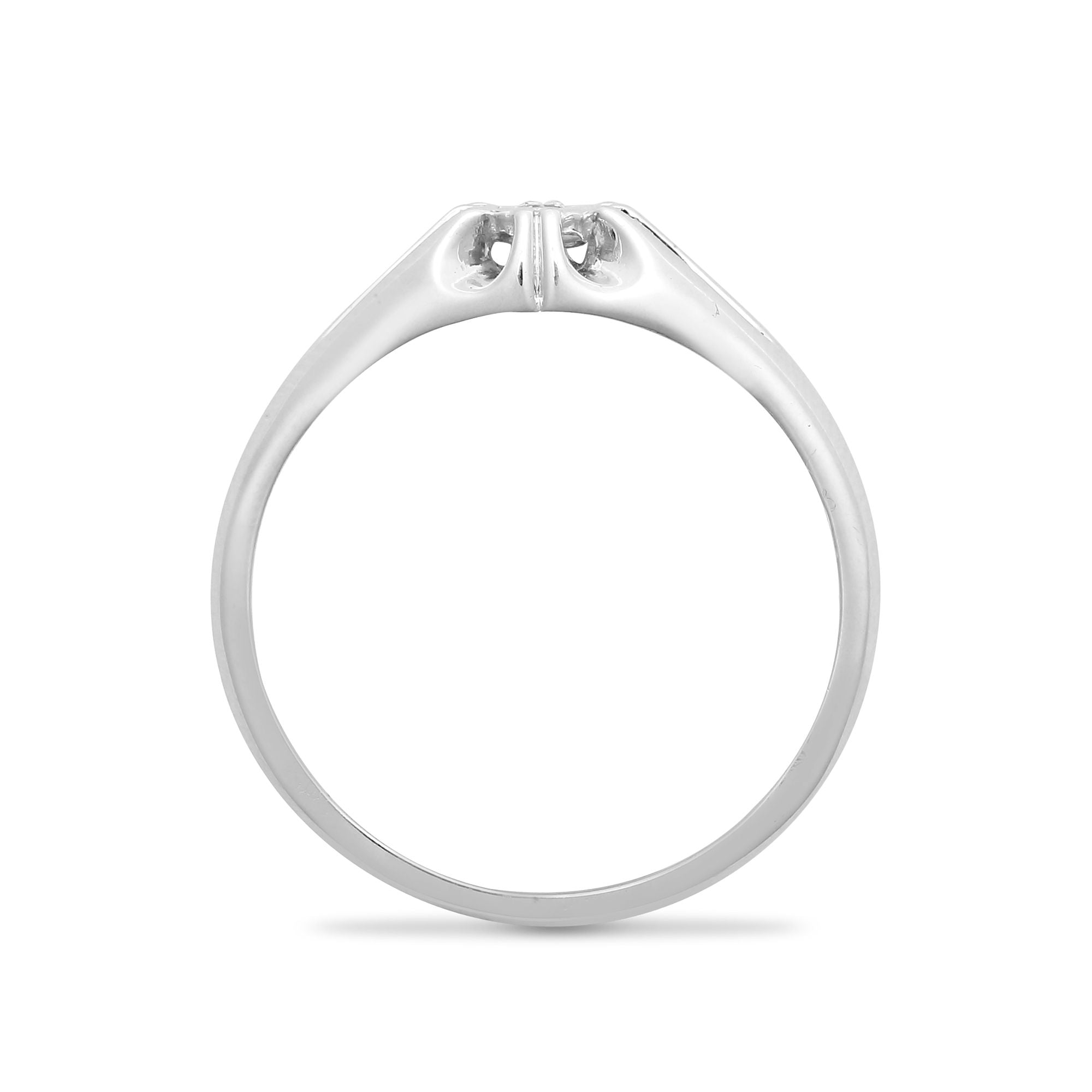 9R507 | 9ct White Gold Gents Natural Diamond Ring