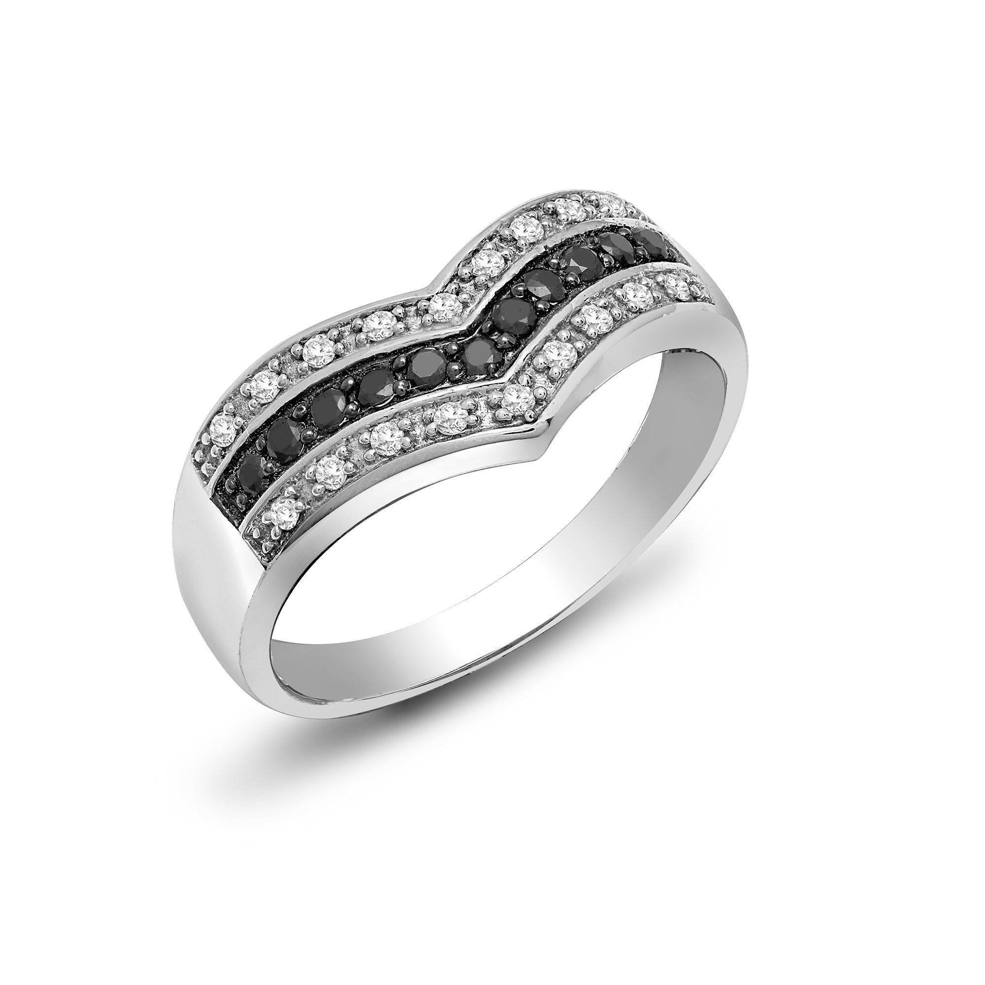 9R550 | 9ct White Gold Natural Diamond And Black Natural Diamond Ring