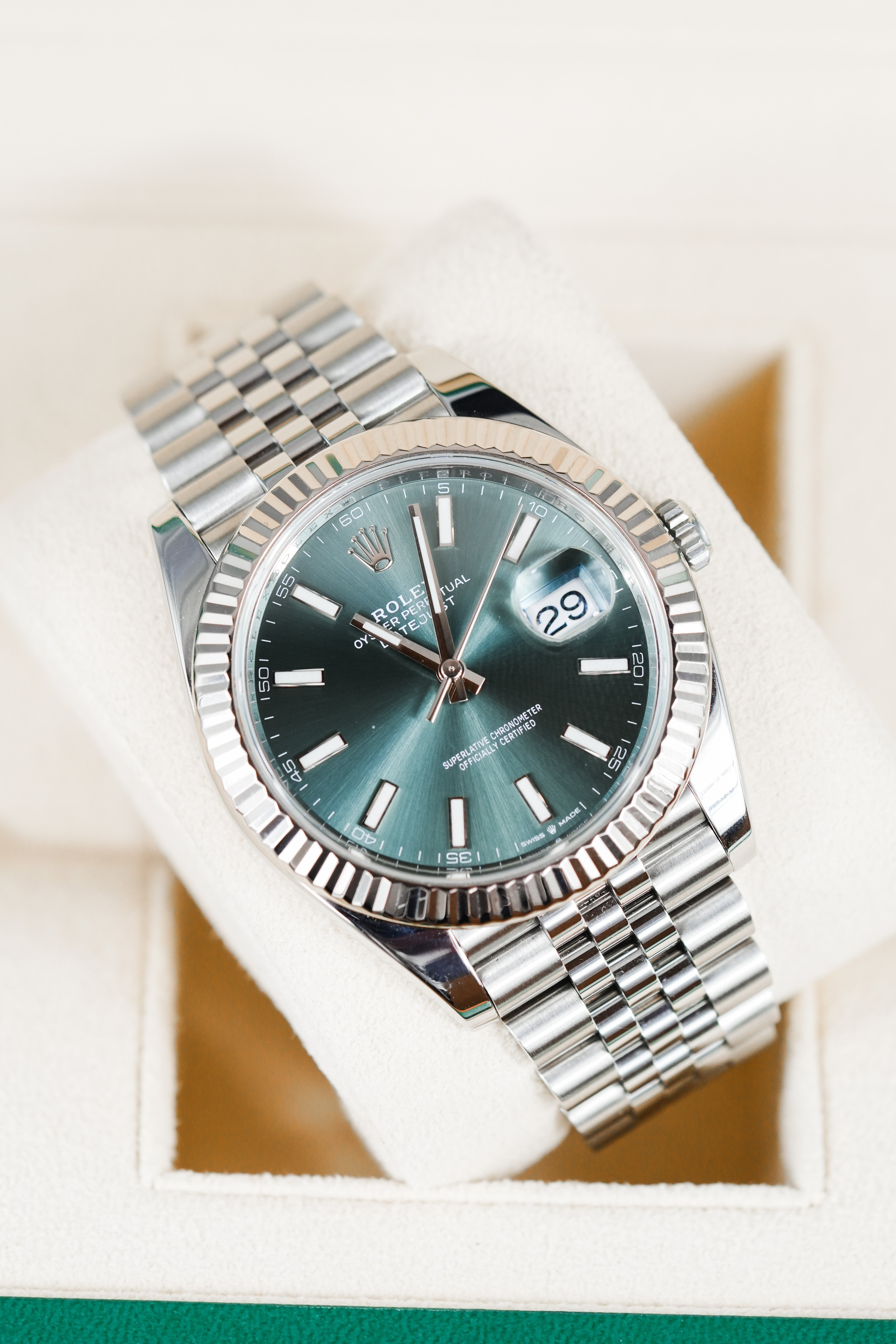 Rolex Datejust 41 126334 Mint Green Dial Jubilee 2023