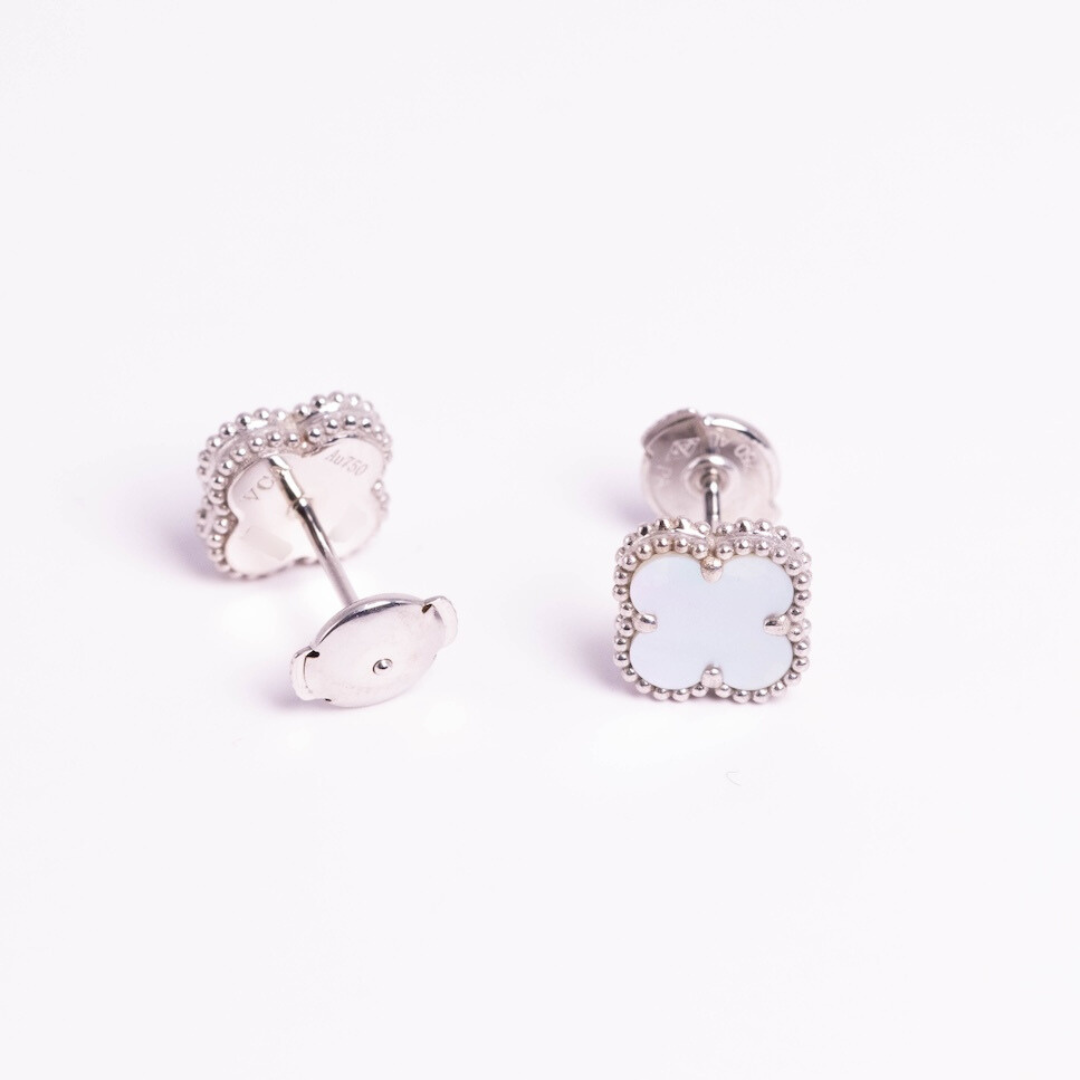 Pendientes Van Cleef &amp; Arpels Sweet Alhambra Nácar Oro blanco de 18 quilates