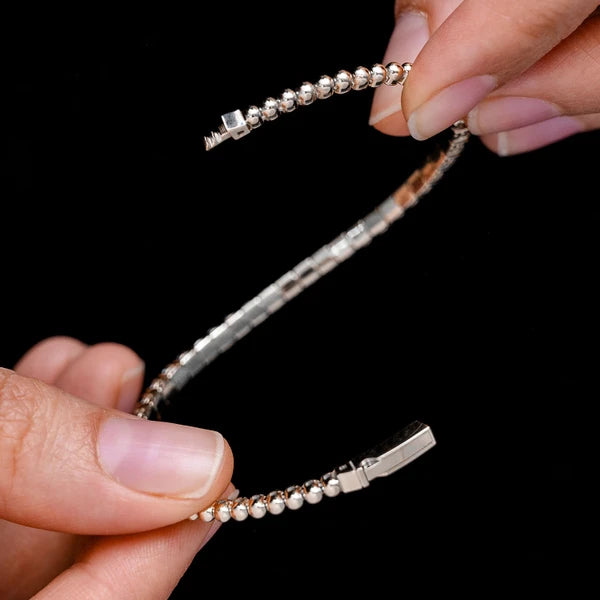 Erkals Jewellers 7pt Prong Set Diamond Flex Tennis Bangle Bracelet 18K Gold 2.00ctw