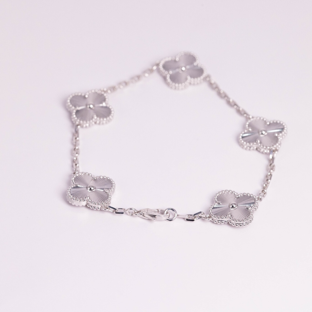 Van Cleef &amp; Arpels Pulsera Vintage Alhambra 5 Motivos Oro blanco de 18 quilates 