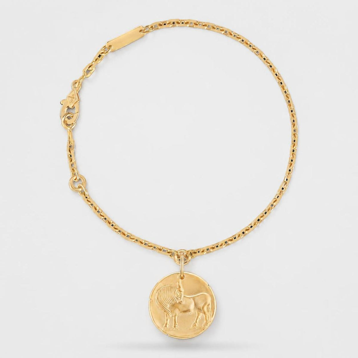 Van Cleef & Arpels Zodiaque Tauri (Taurus) Bracelet 18K Yellow Gold