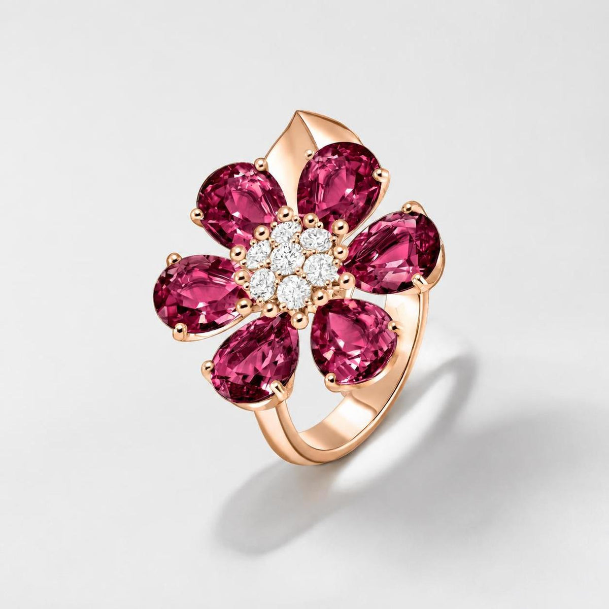 Van Cleef & Arpels Fleurs d'Hawaï Large Model Rhodolite Diamond Ring 18K Rose Gold